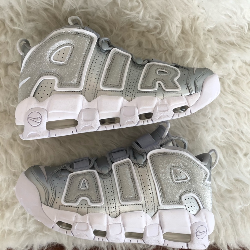 Nike air more uptempo metallic silver size womens